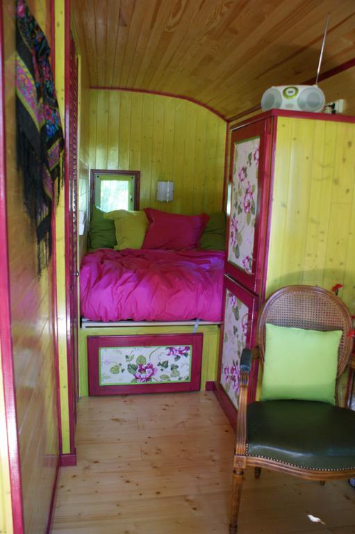 Chambre d'hôte Moulin de l'Aumonier Beaulieu-lès-Loches Chambre photo